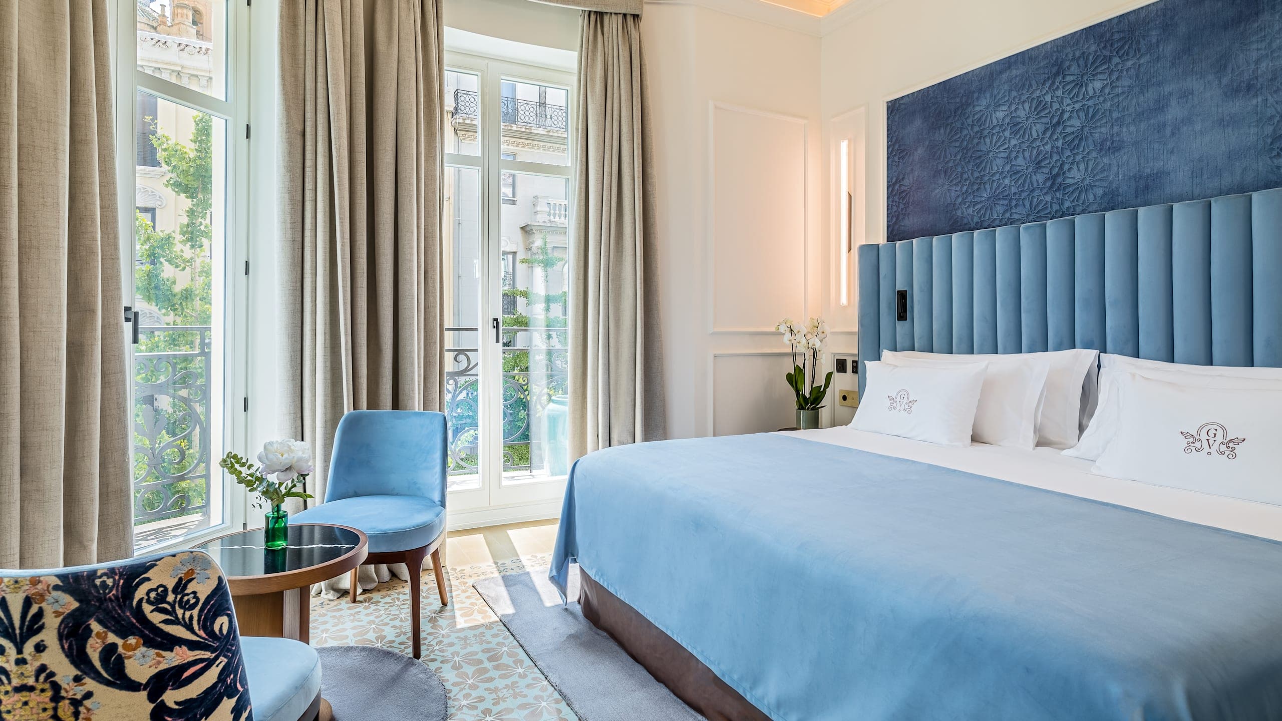 Deluxe Corner - Image 9