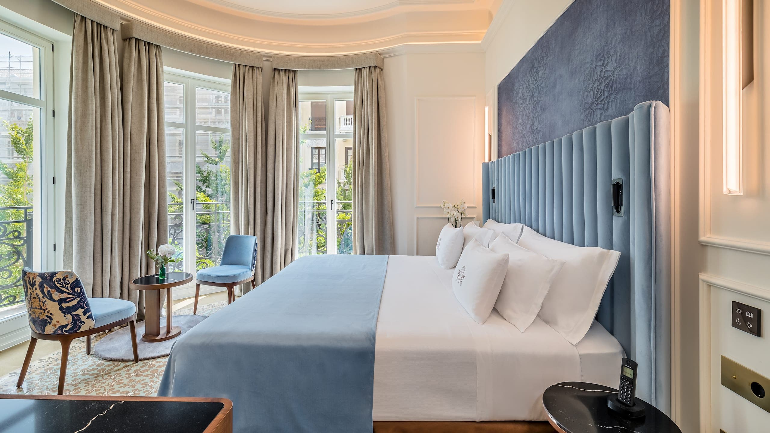 Deluxe Corner - Image 5