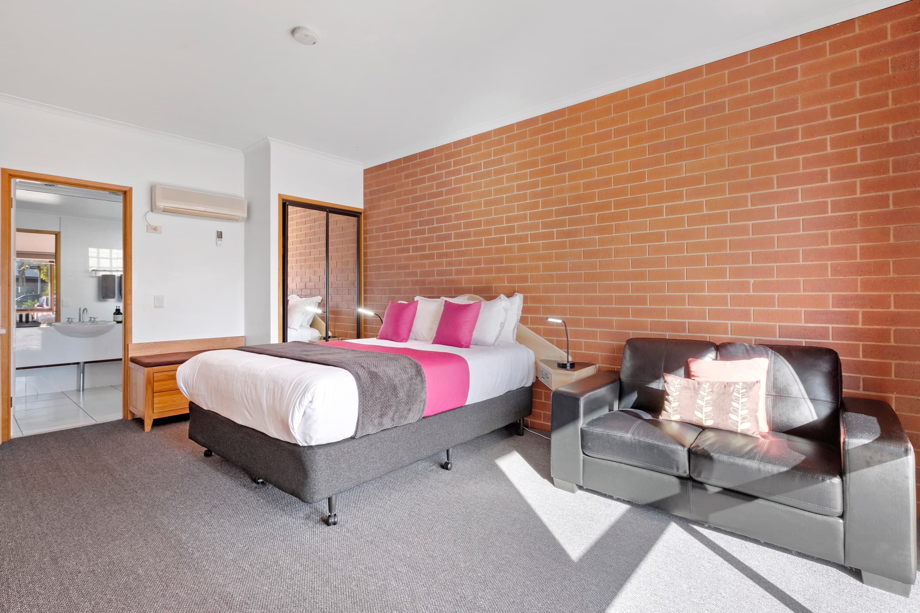 Comfort Inn Lady Augusta - Image 2