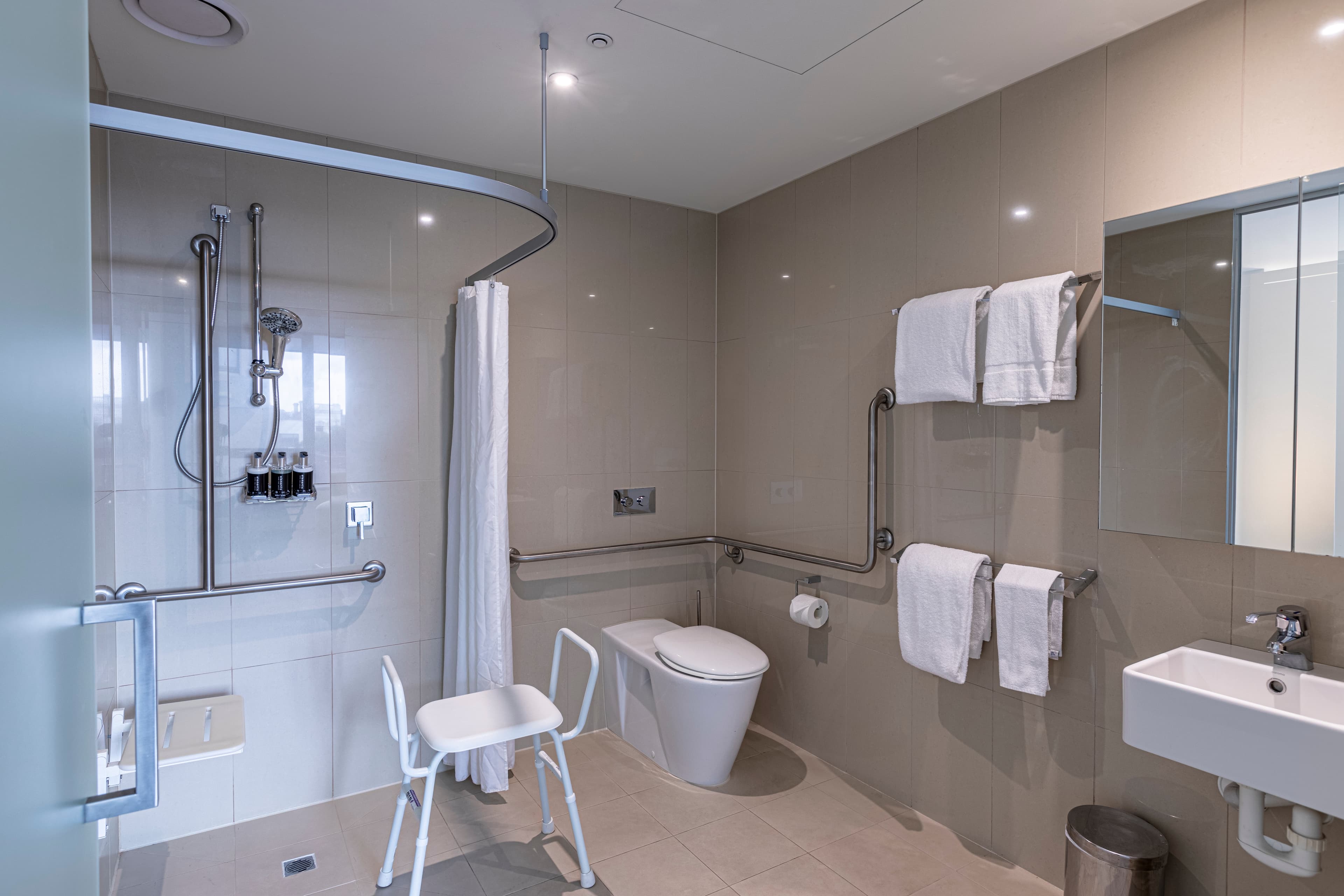 1 King Bed, Mobility Accessible, Kitchenette - Image 6
