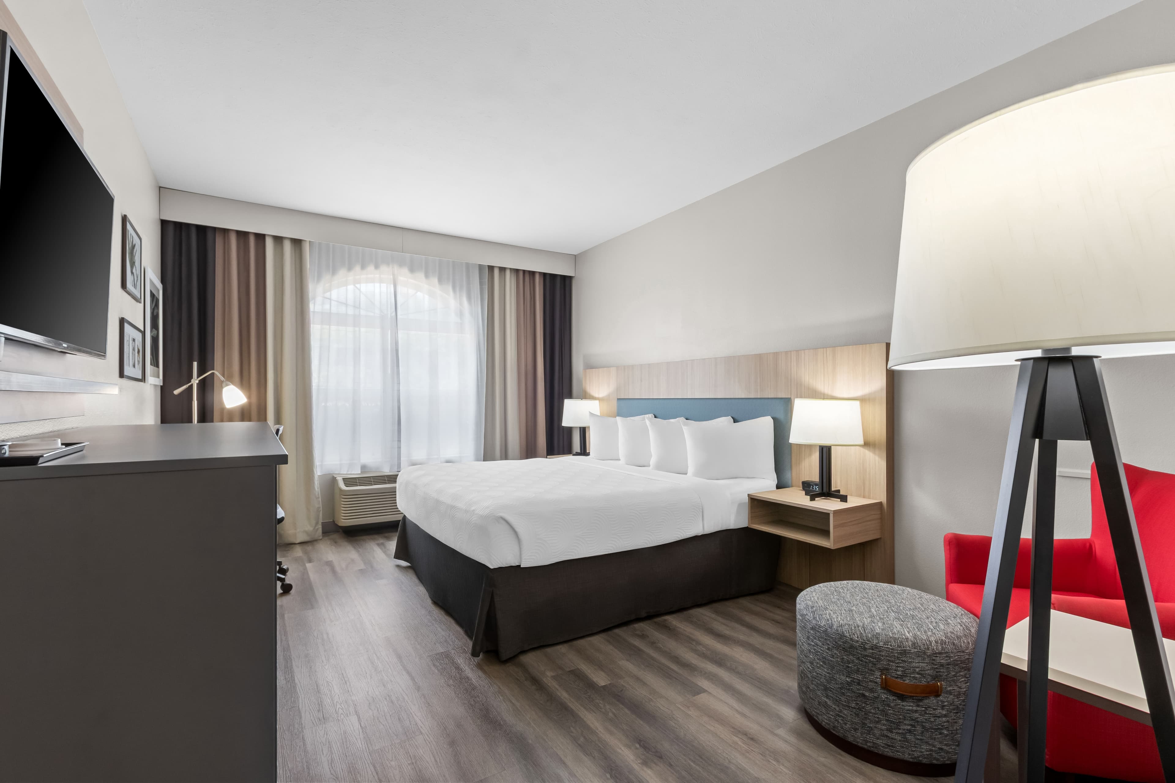 Country Inn & Suites by Radisson, Tucson Airport, AZ - Image 2