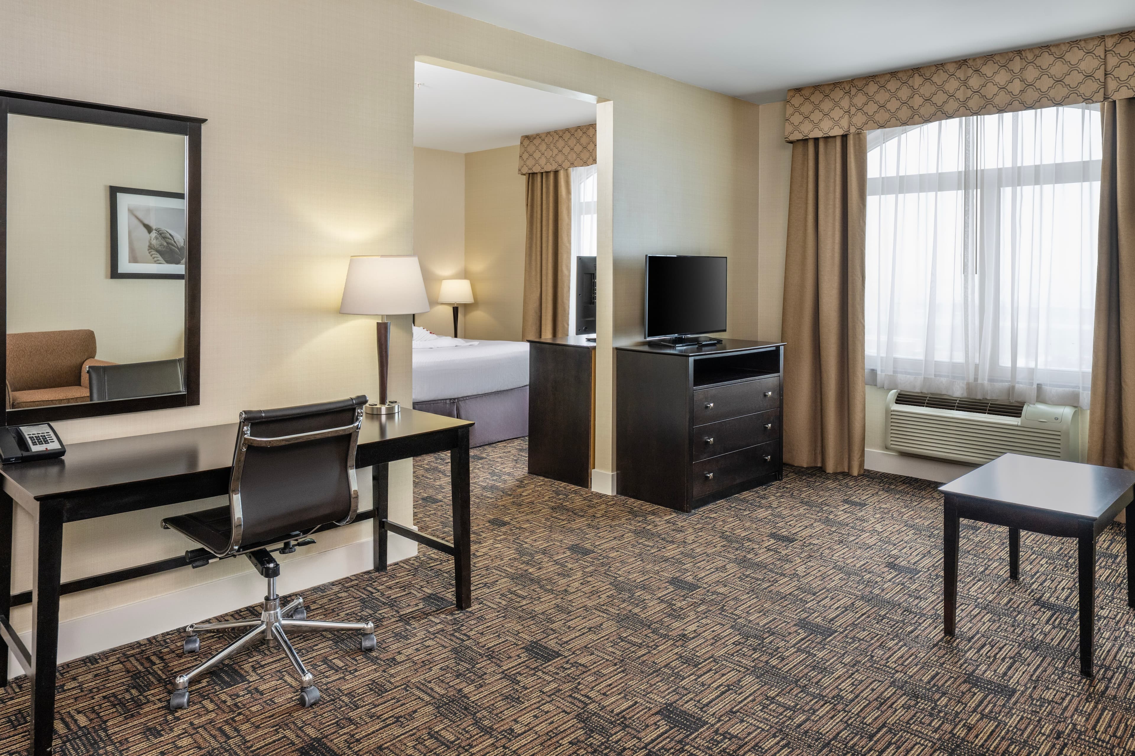 Radisson Hotel Edmonton Airport - Image 2