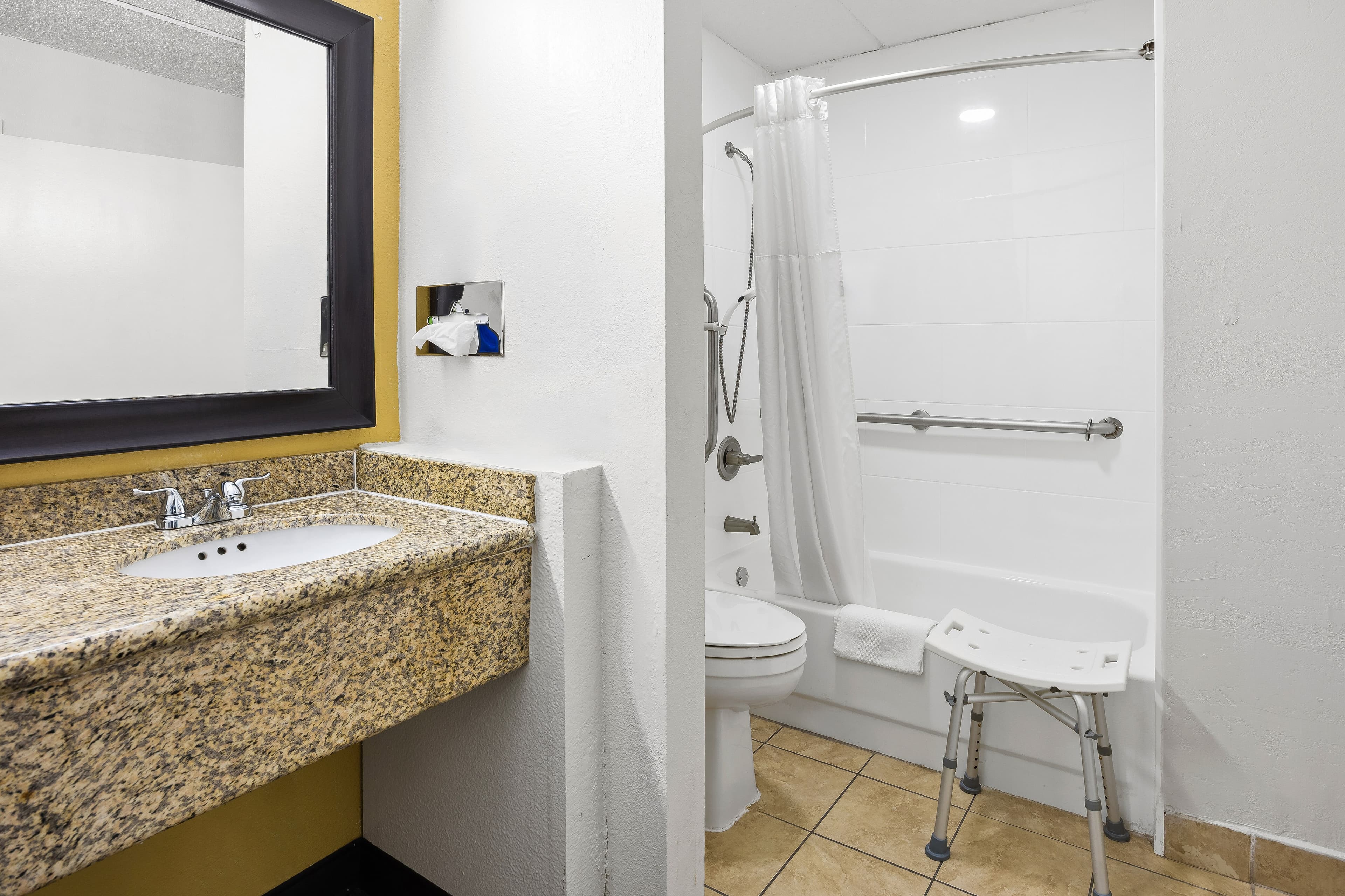 Quality Inn Columbus near Fort Benning - Image 5