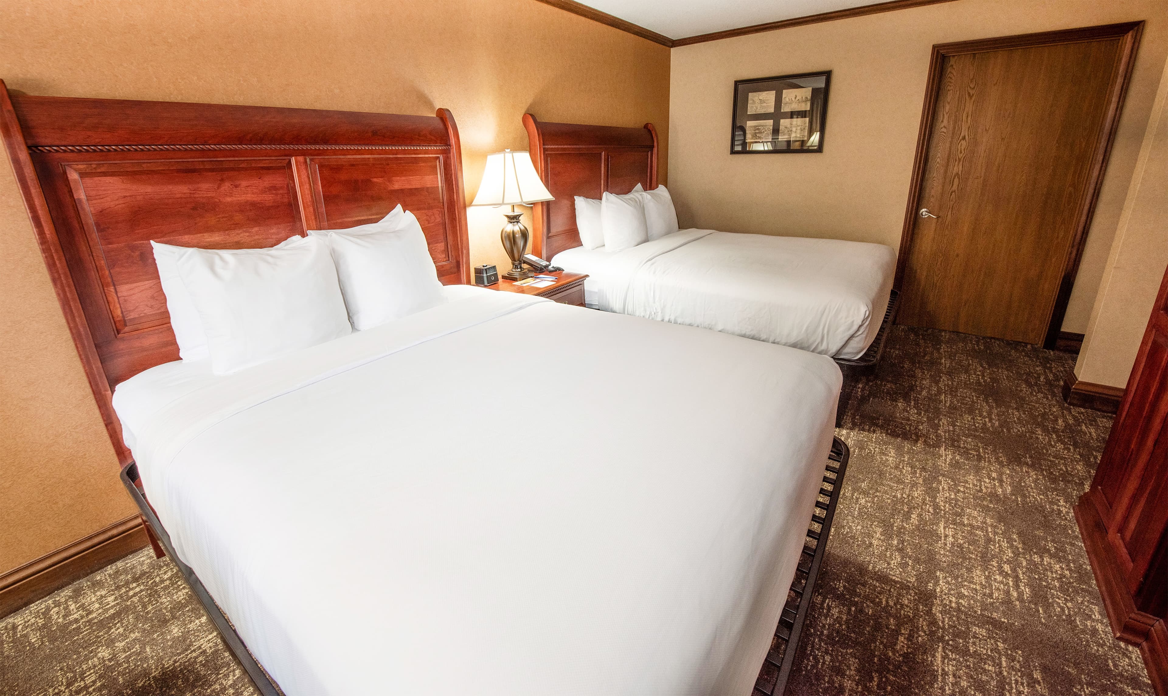 Comfort Inn Lakeside - Image 4