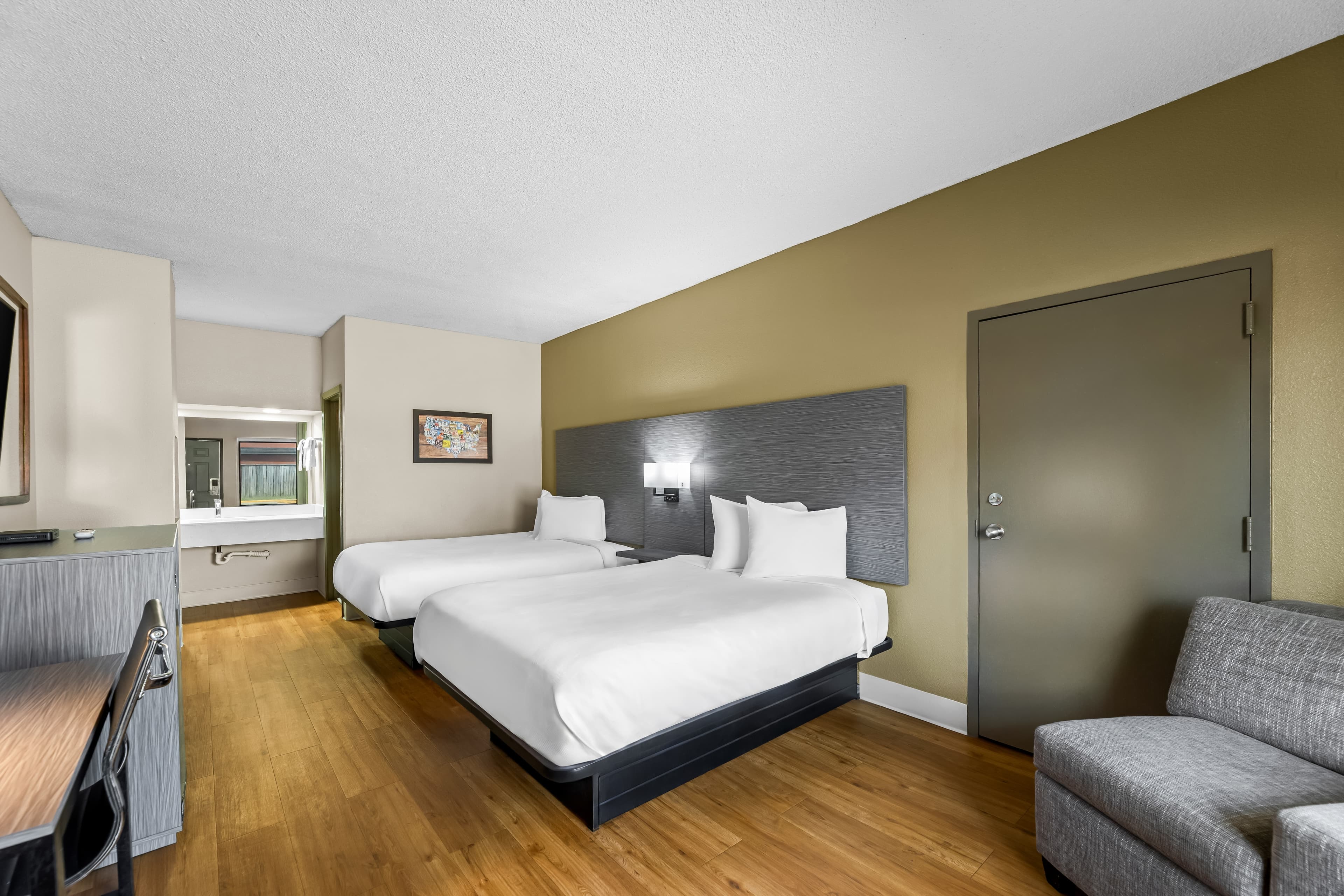 Econo Lodge Greenville - Image 2