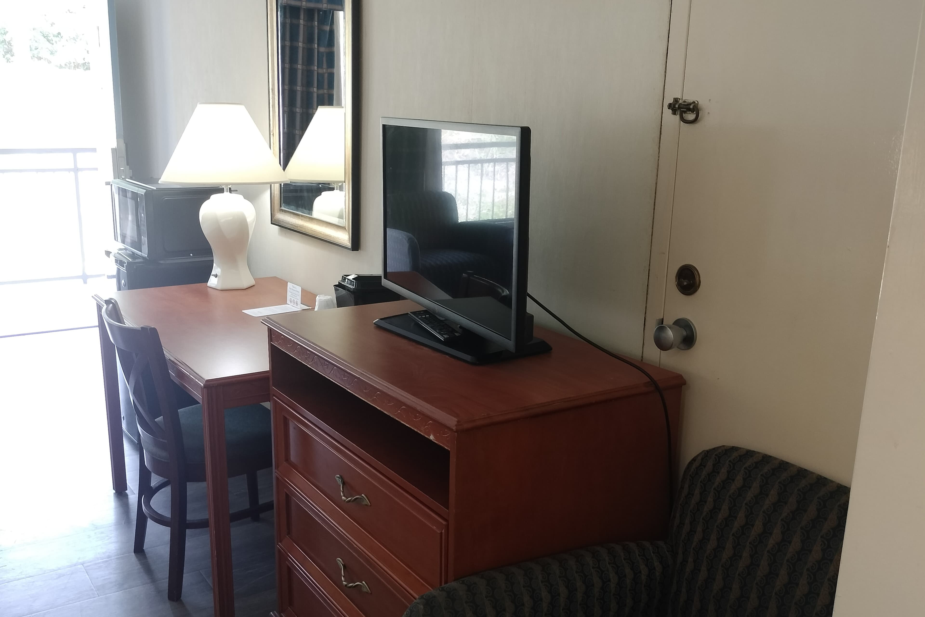 2 Double Beds - Image 5