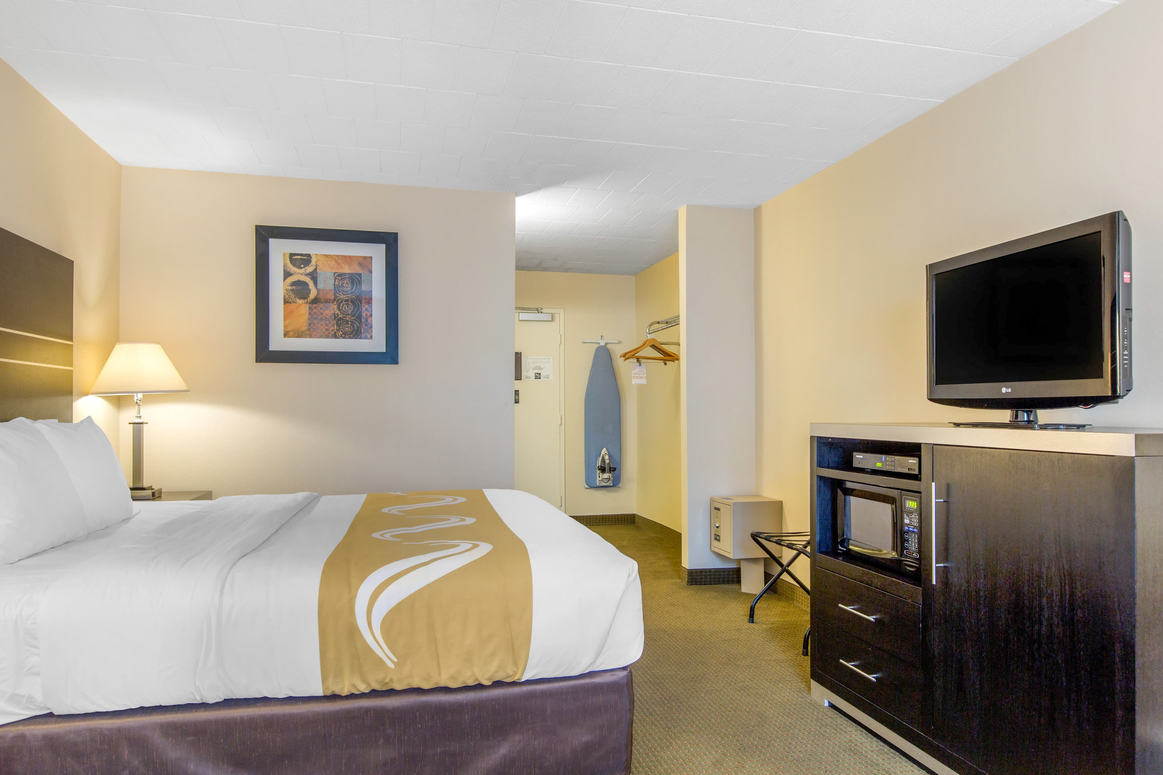 Quality Inn Ledgewood - Dover - Image 5