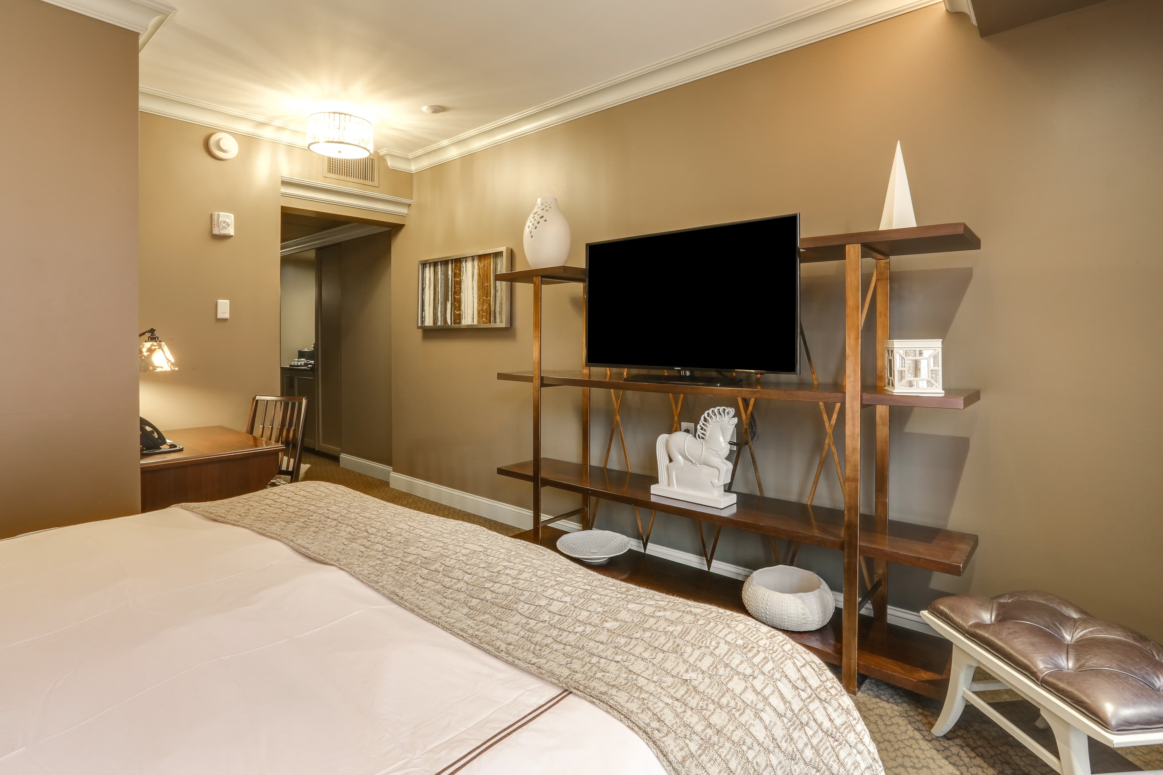 Curtiss Hotel, an Ascend Collection Hotel - Image 3