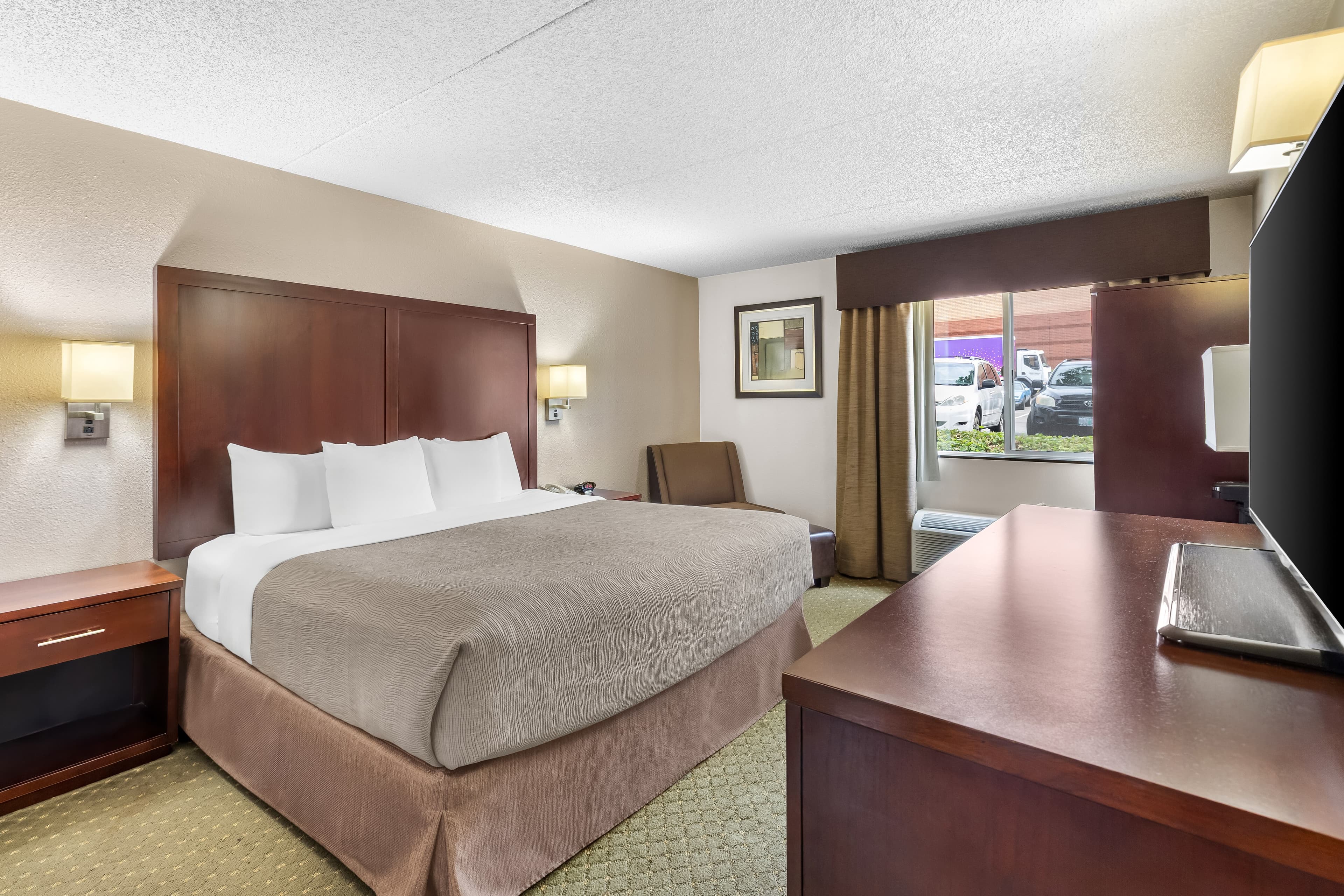 1 King Bed - Image 1
