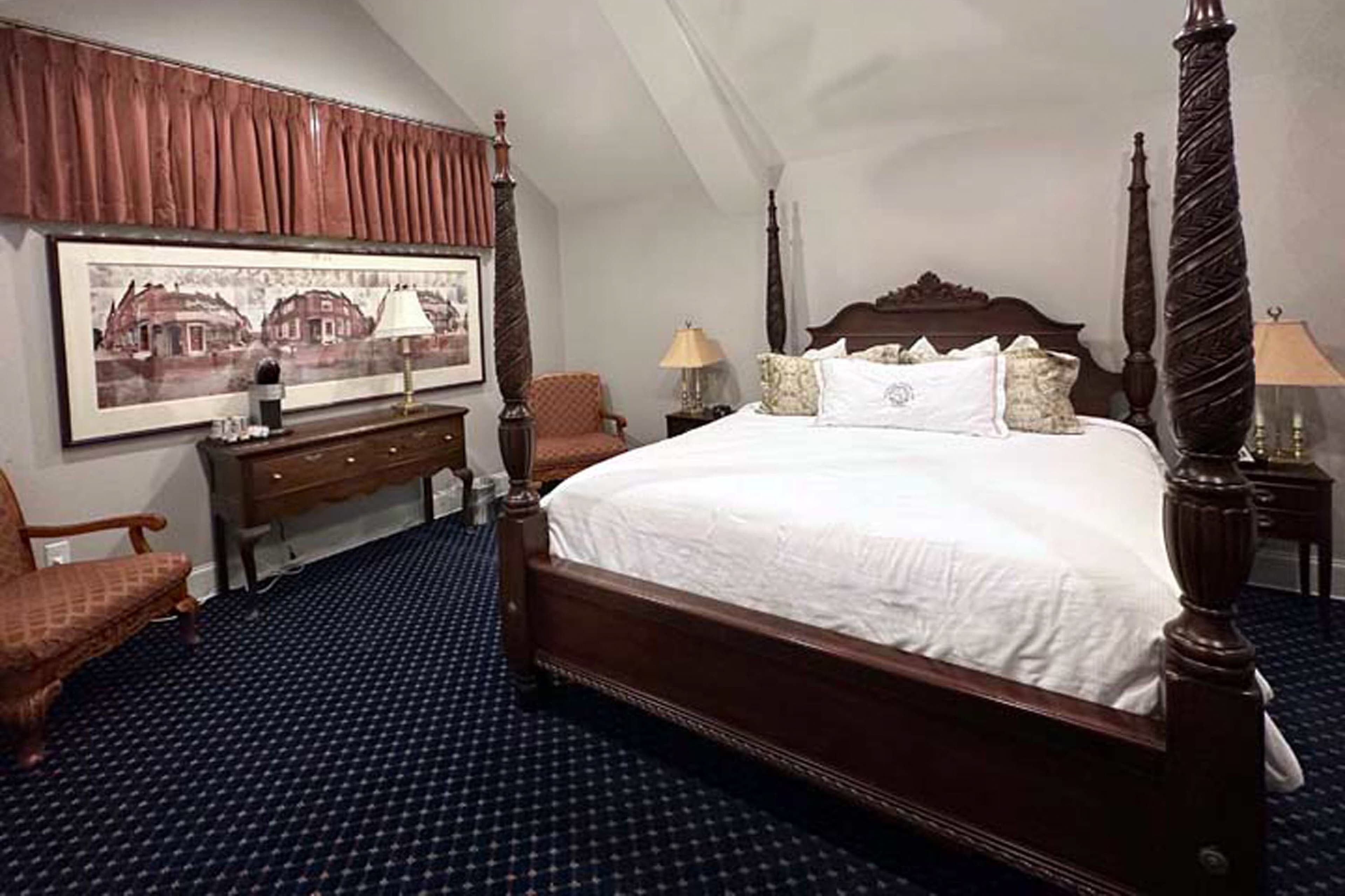 1 King Bed, Penthouse - Image 1