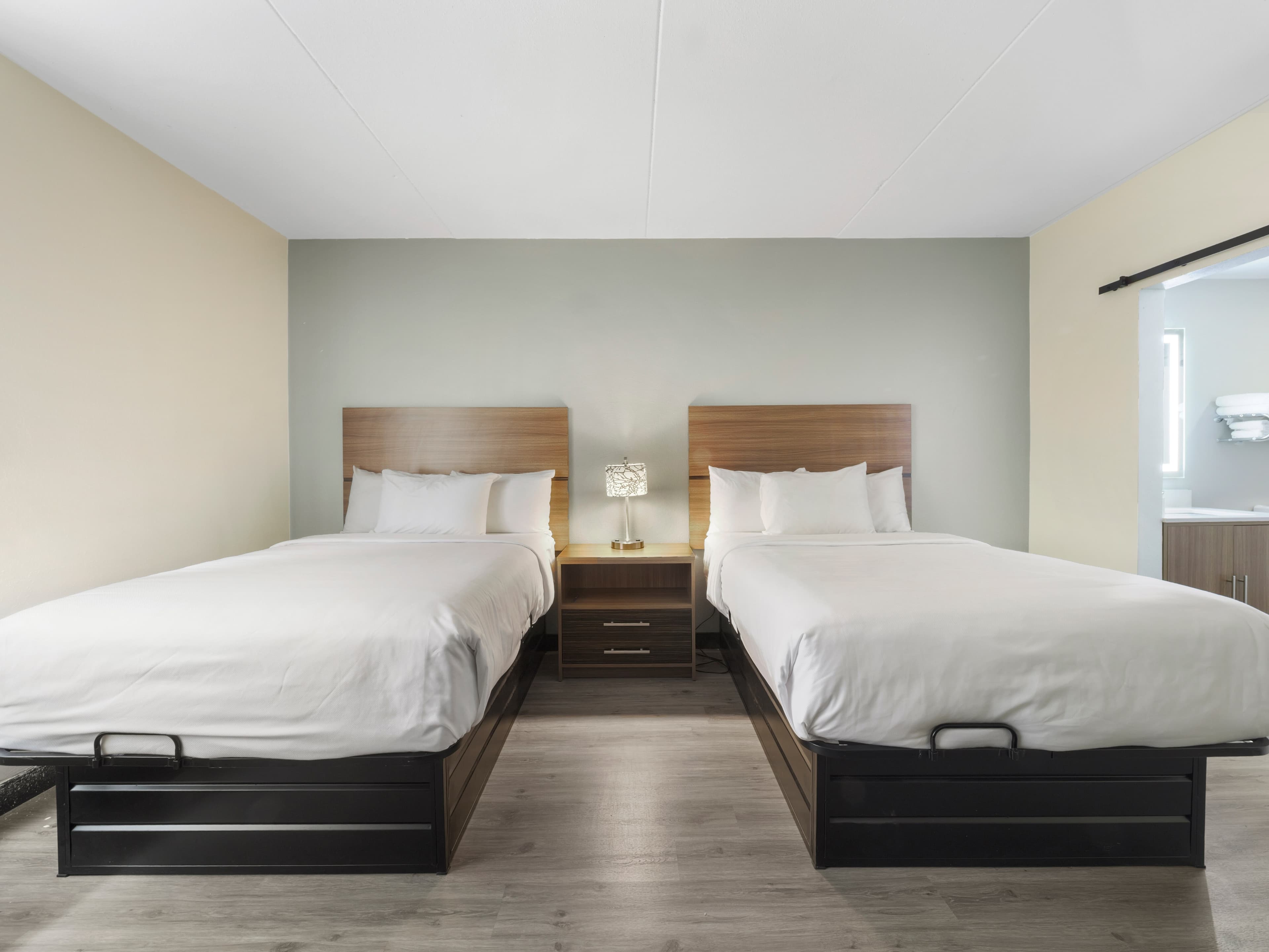 MainStay Suites Chambersburg - Image 4