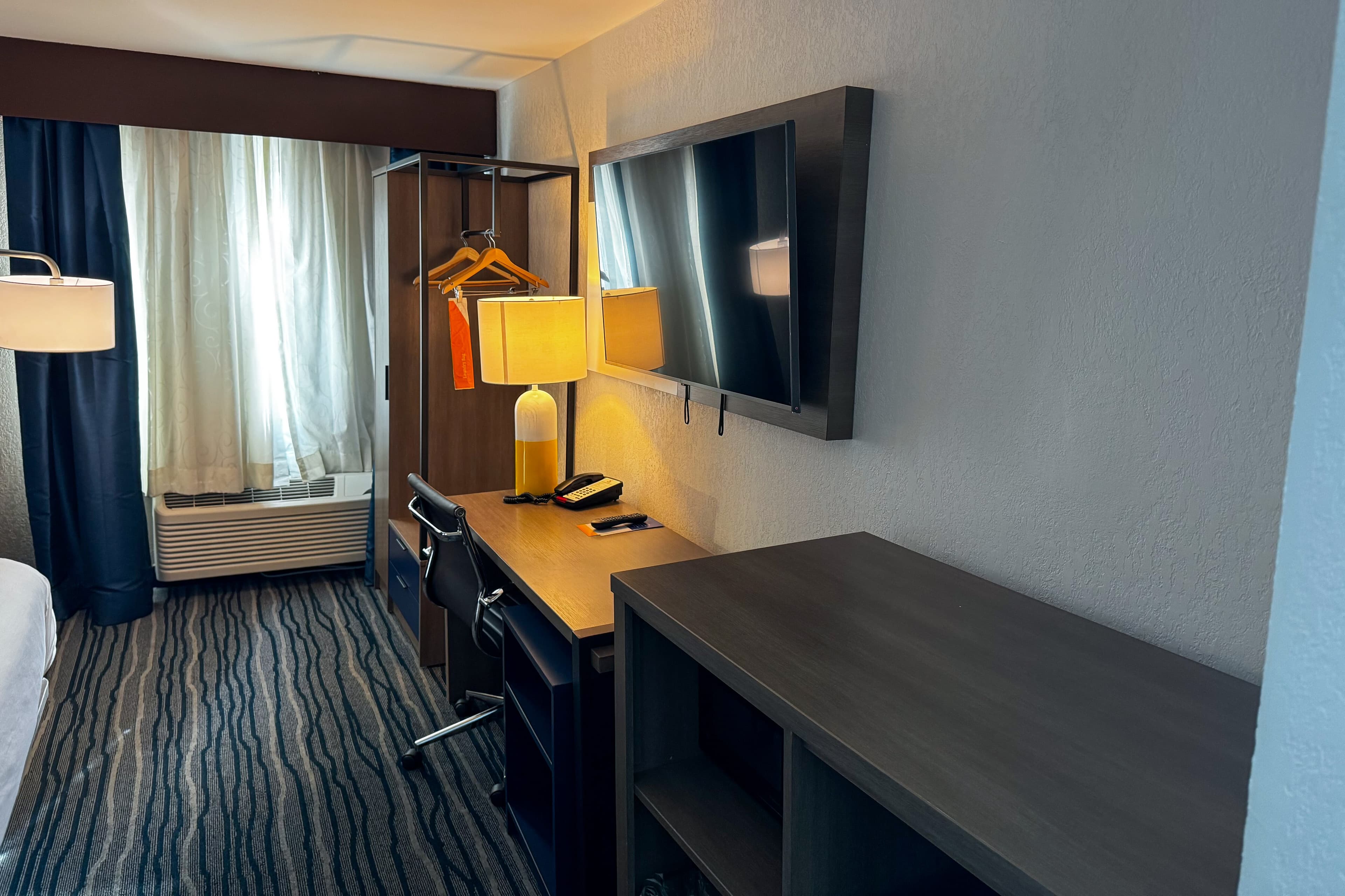Comfort Inn & Suites Brentwood - Nashville - Image 3
