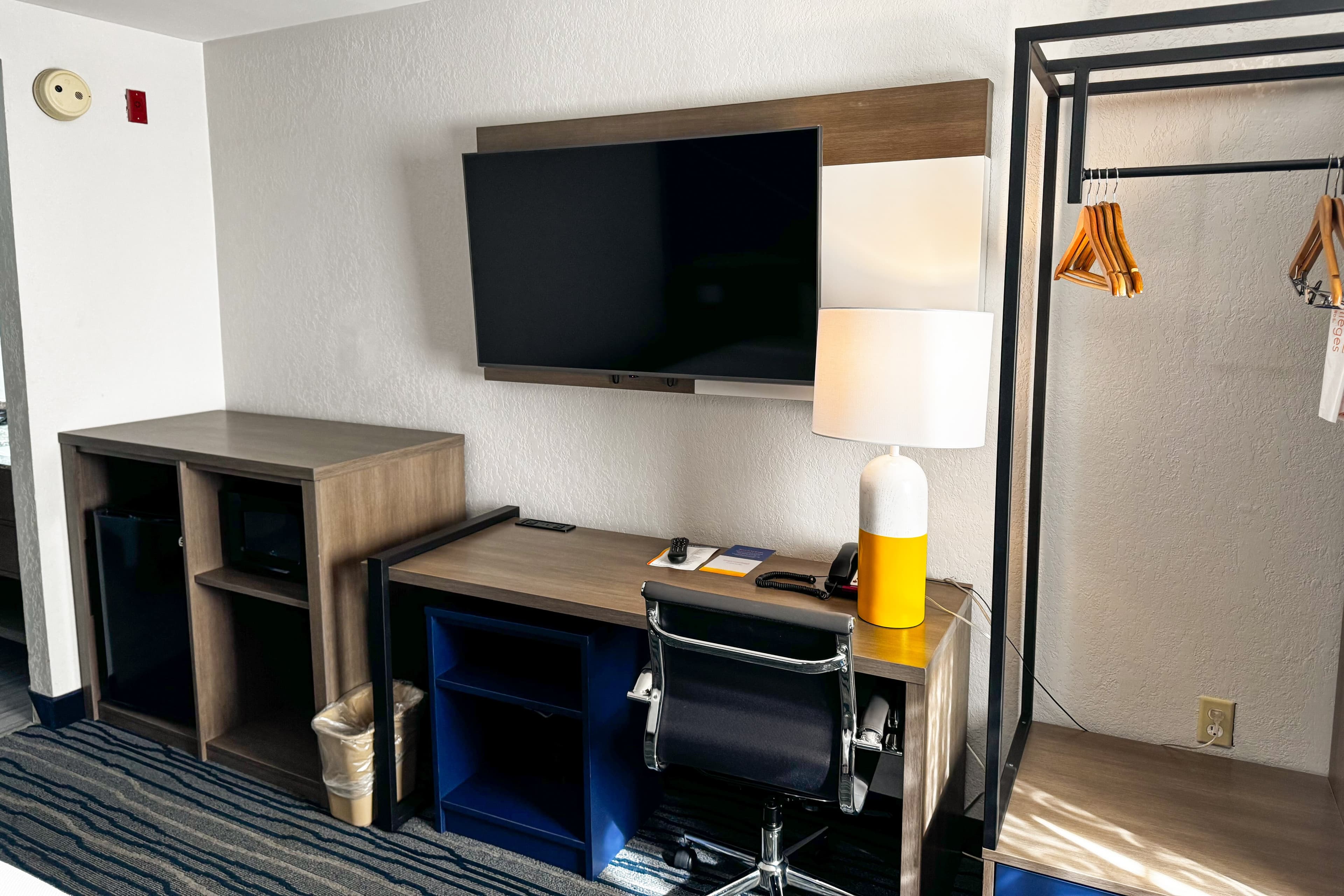 Comfort Inn & Suites Brentwood - Nashville - Image 4