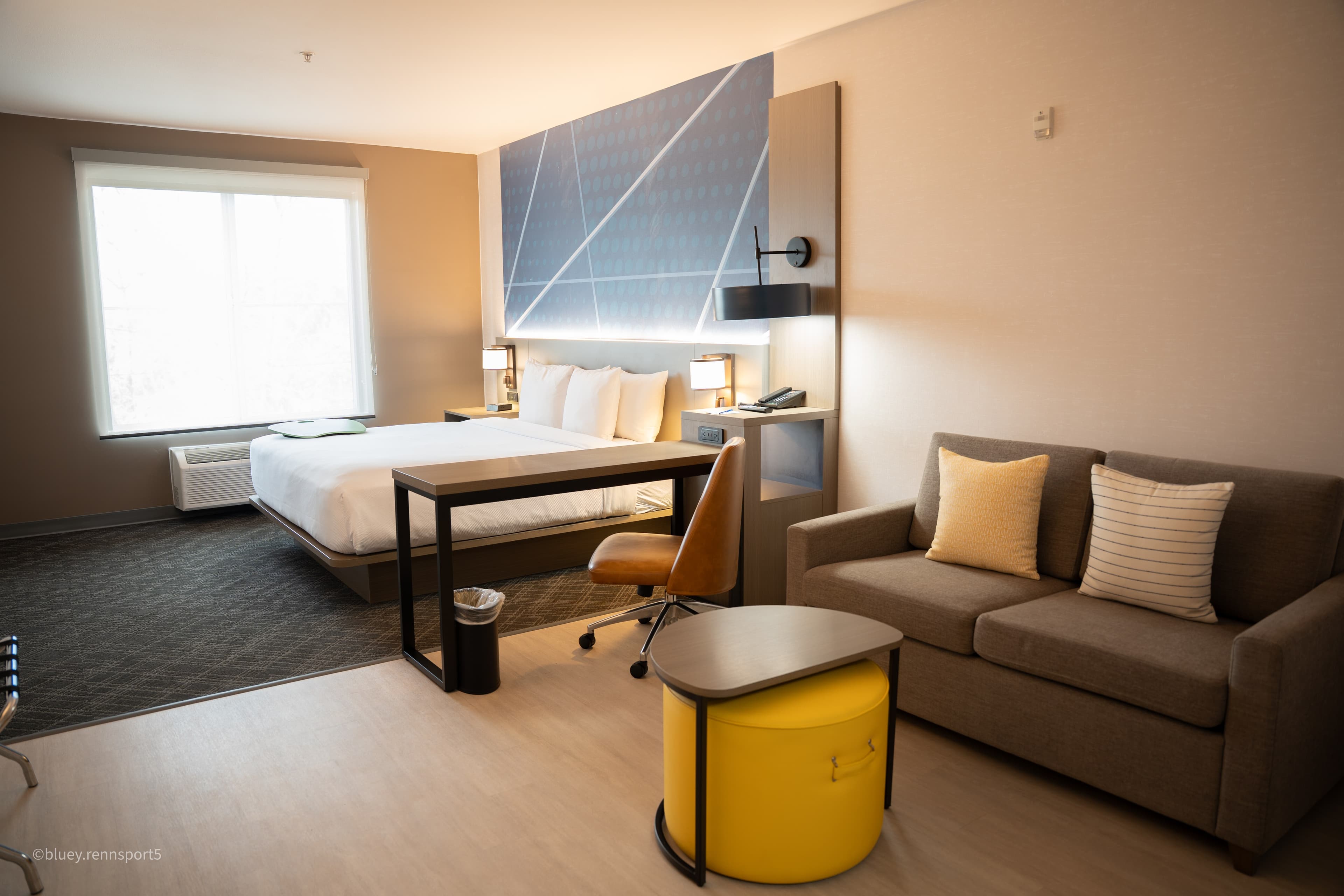 Comfort Suites Airport Tukwila Seattle - Image 4