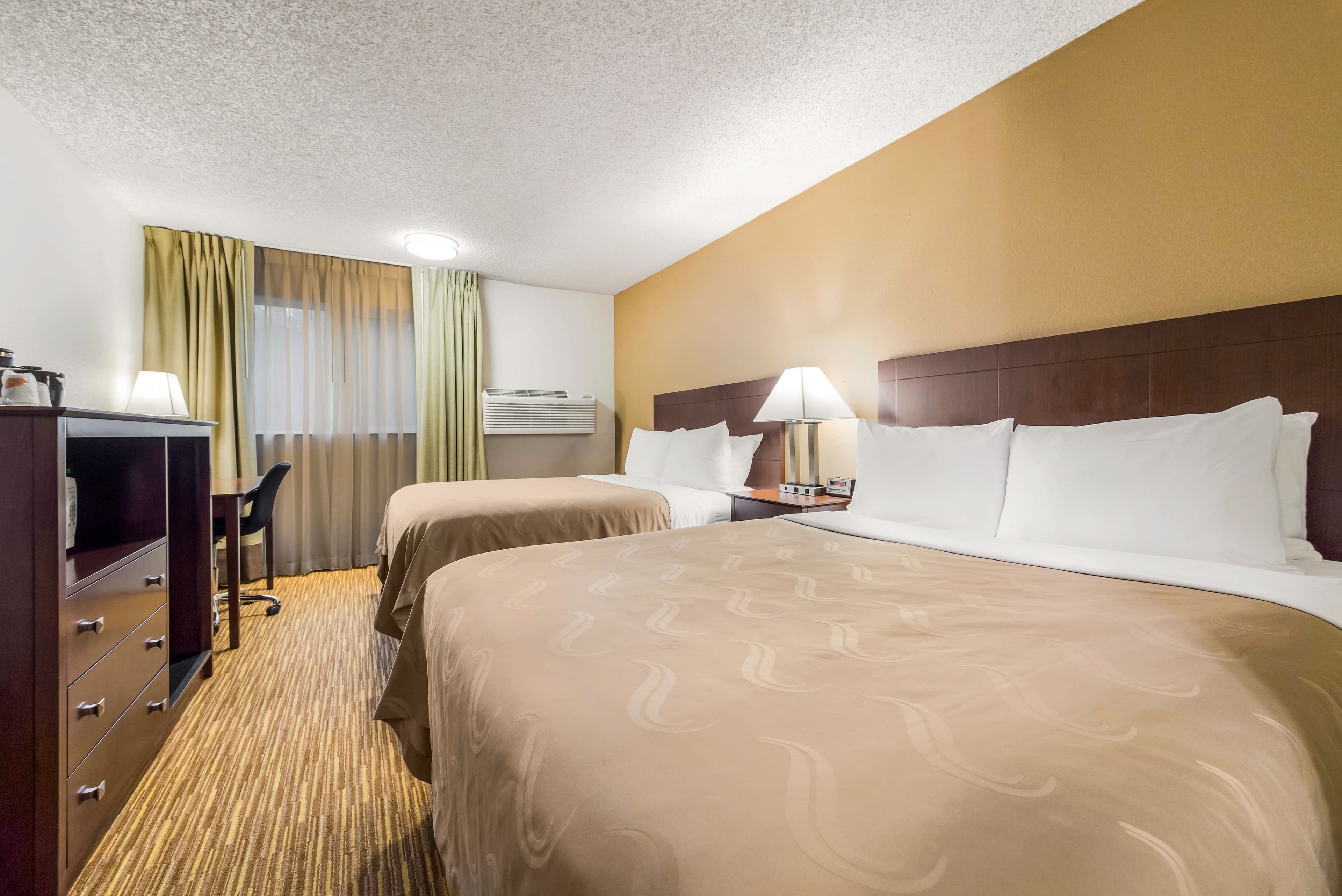 Quality Inn & Suites Lacey Olympia - Image 3