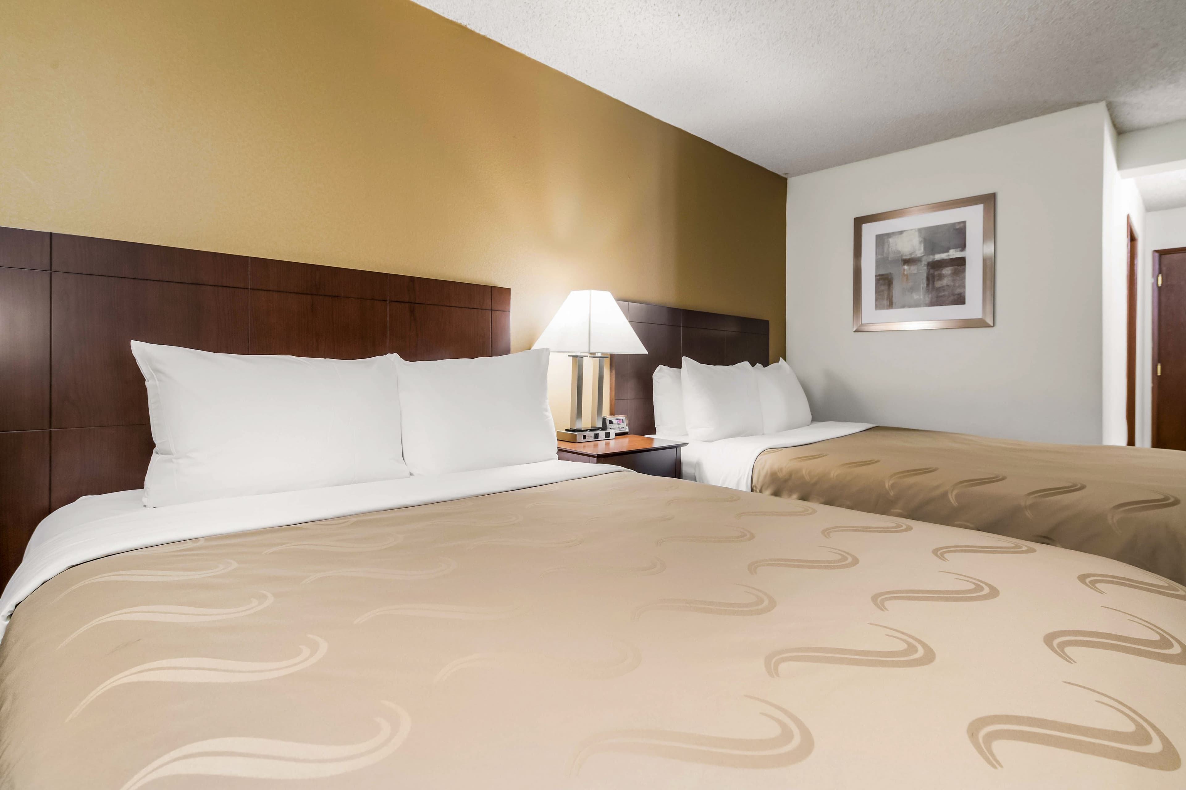 Quality Inn & Suites Lacey Olympia - Image 4