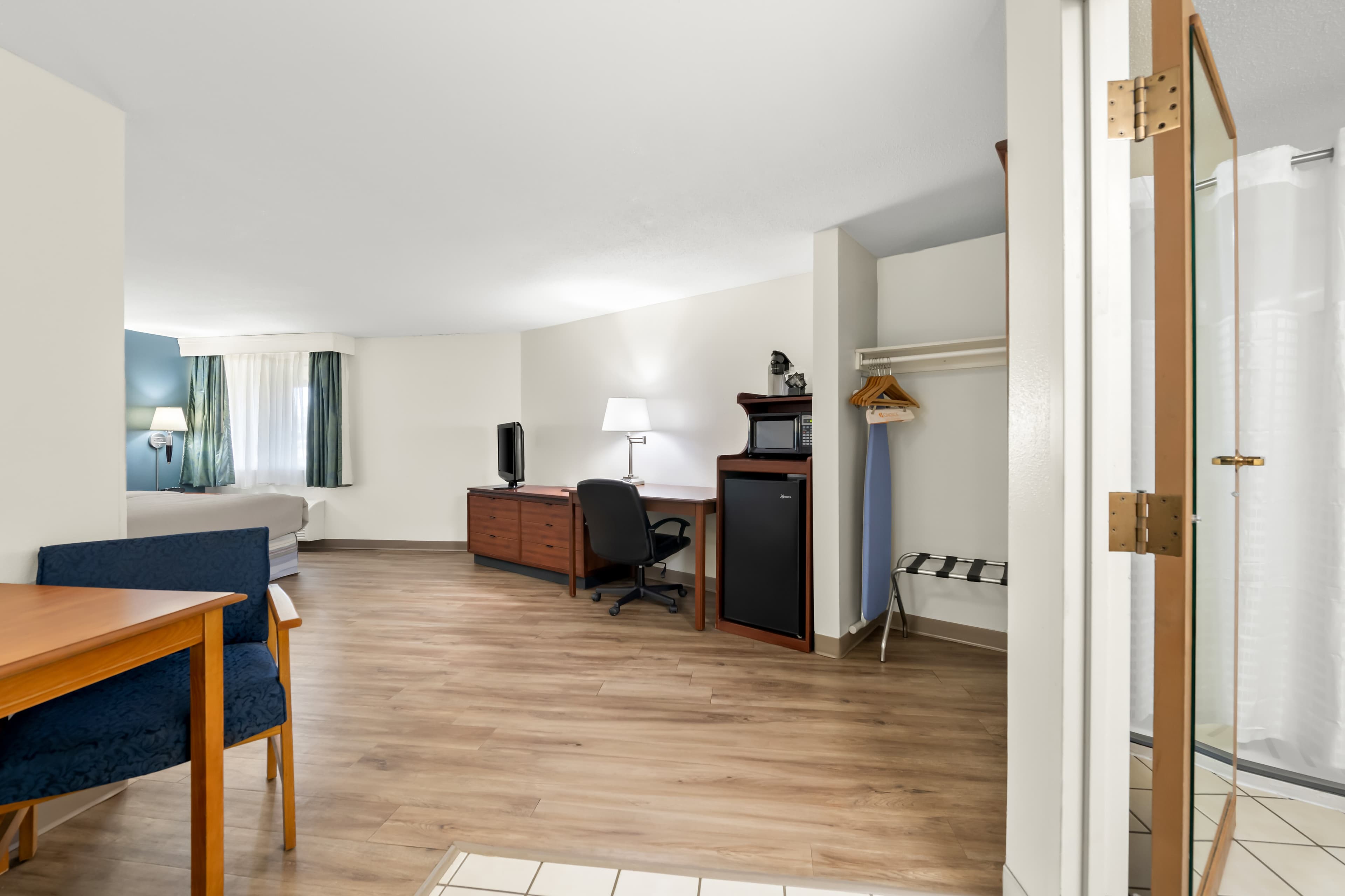 Quality Inn & Suites Black River Falls I-94 - Image 5