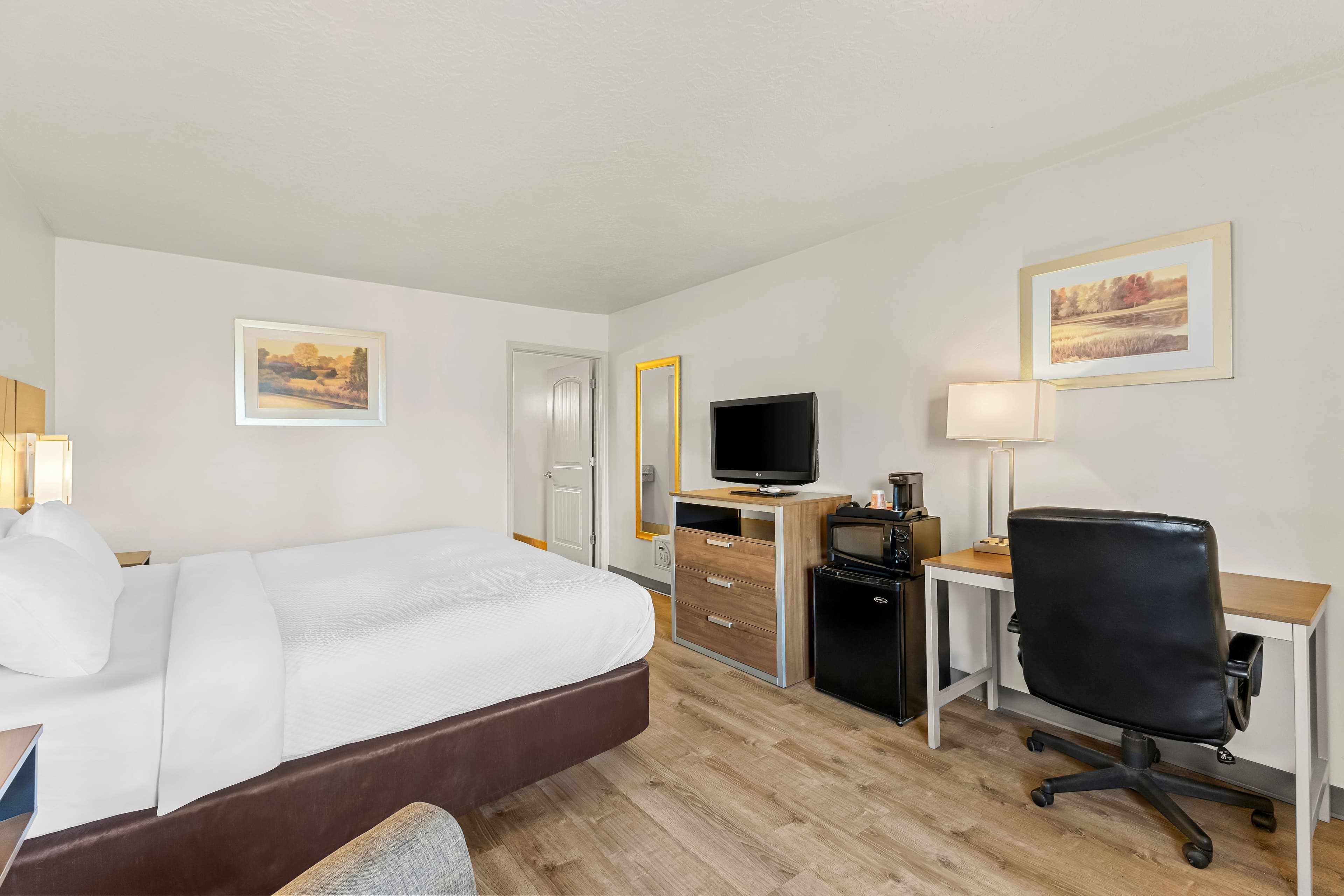 Quality Inn Evanston near Wyoming Downs - Image 3