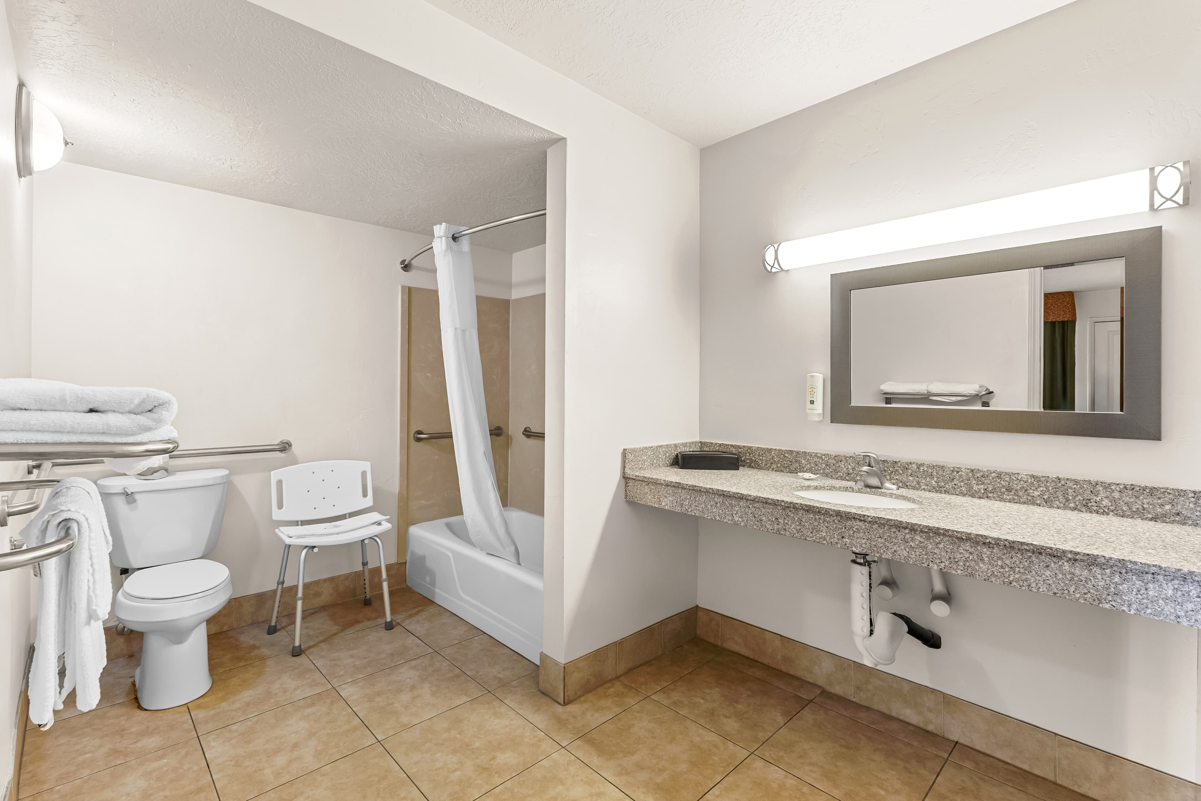 Quality Inn Evanston near Wyoming Downs - Image 5